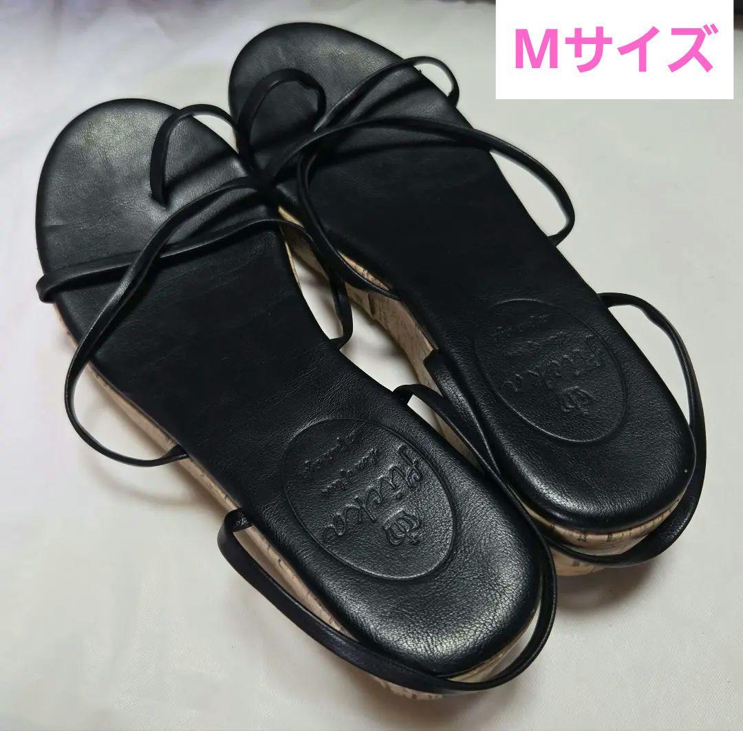 Freckle Seoul ブラックストラップサンダル Freckle Seoul ブラックストラップサンダル