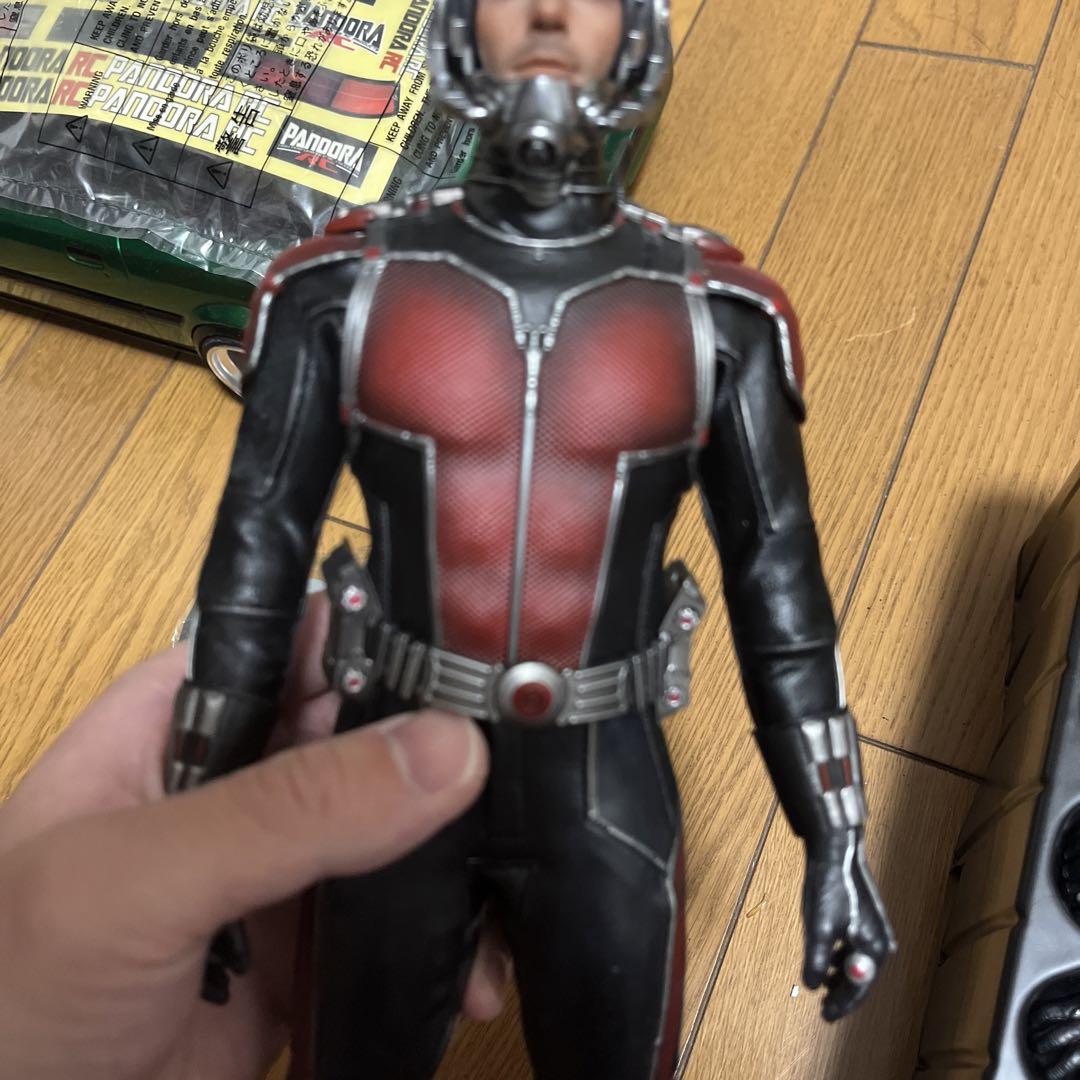 ANT-MAN 1/6スケールコレクティブルフィギュア