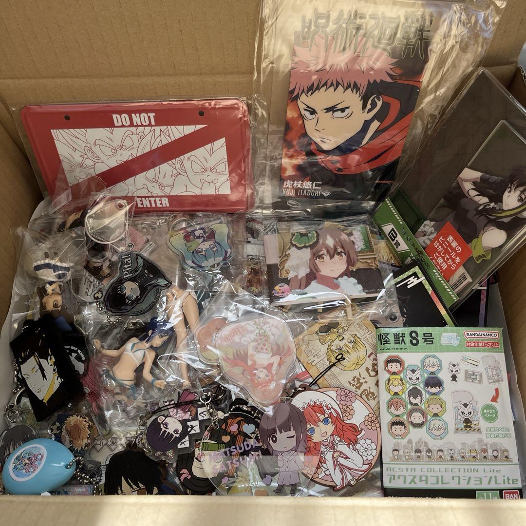 缶バッジ アクスタ