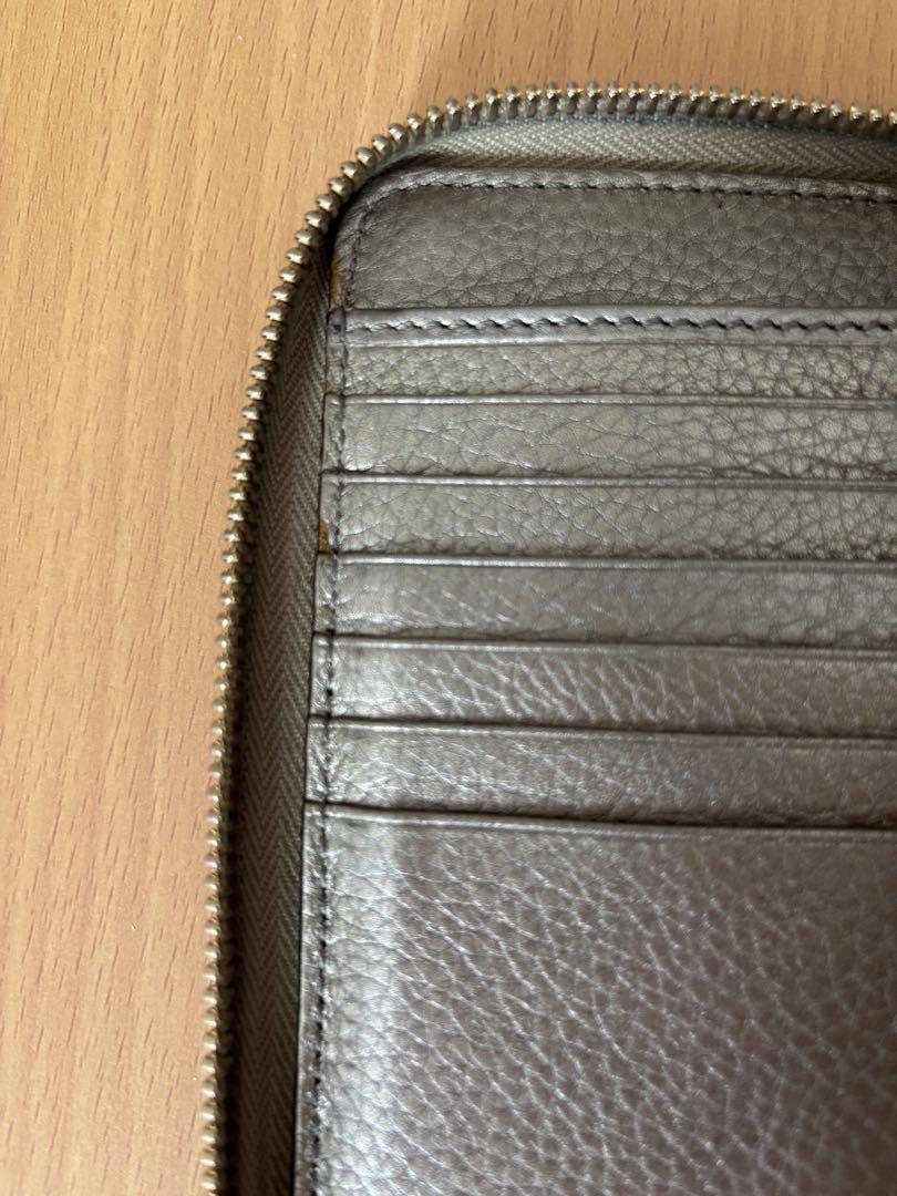 GUCCI インターロッキング ゴールド ラウンドファスナー財布 箱付き