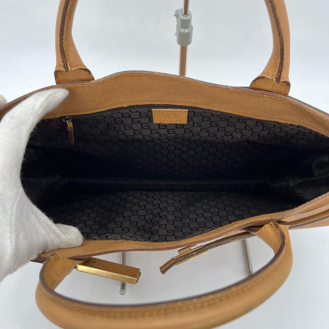 GUCCI ハンドバッグ ビジネスバッグ ゴールド金具 A4可能 本革 男女可能