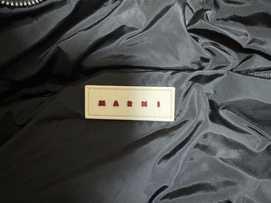 MARNI ボディバッグ パフデザイン ブラック