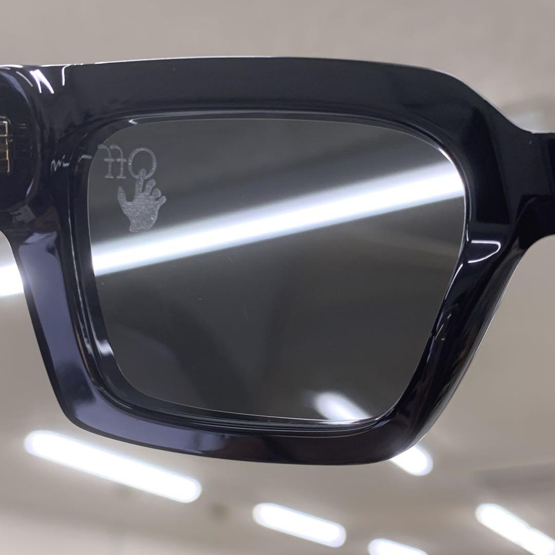 美品 Off-White サングラス OW40001U 02A ブラック