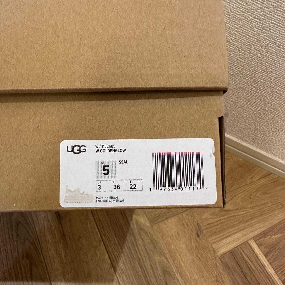 UGG ゴールデングロウ サンダル 22cm