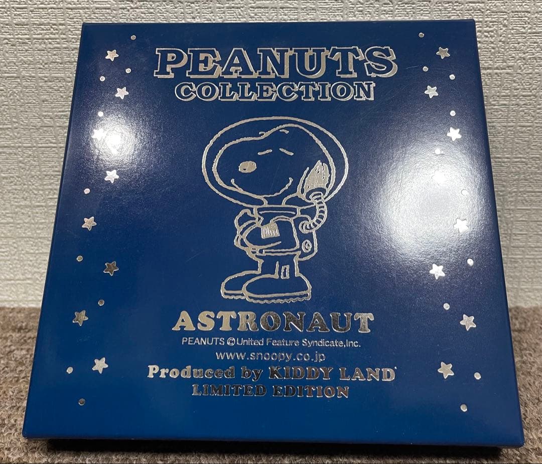 PEANUTS COLLECTION スヌーピー 限定版キディランド　レアレトロ