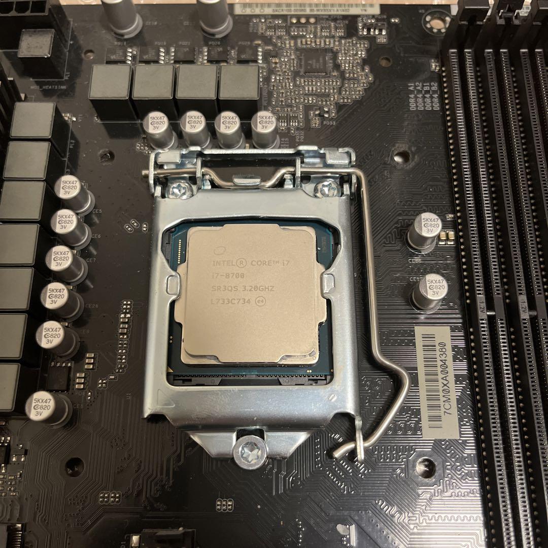 マザーボード CORE i7-8700 + ASRocZ370 Pro