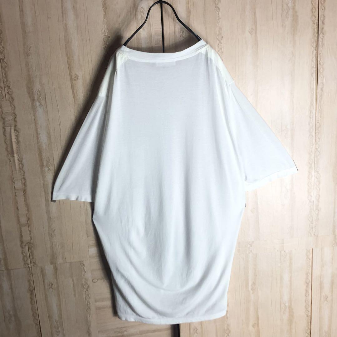 PRADA プラダ ロゴ入り ナイロンポケット入り tシャツ