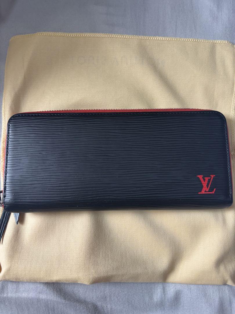 Louis Vuitton エピレザー 長財布 黒と赤