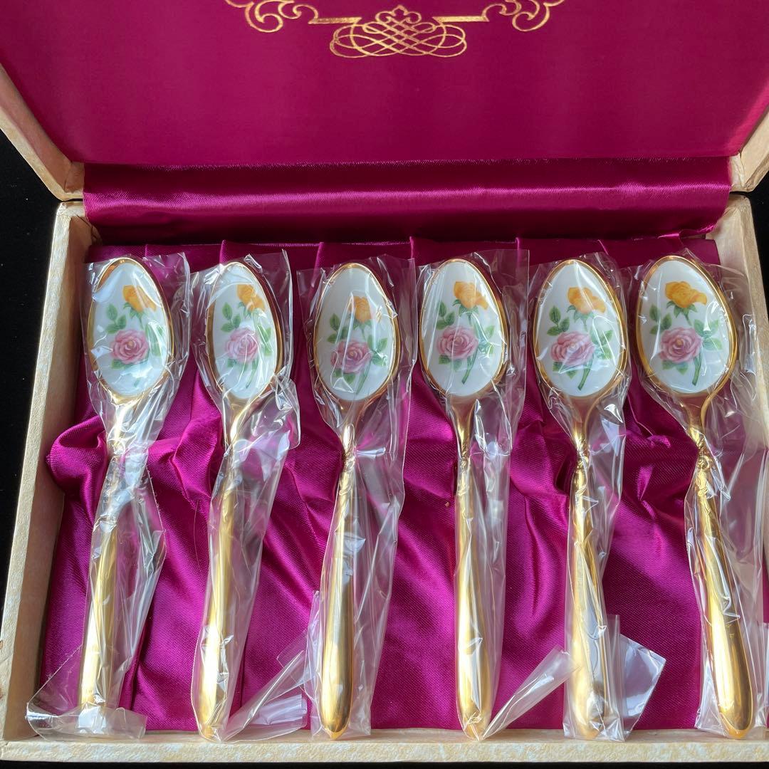 大切な大切な新品未使用 廃盤品 ゴールド仕上げ 薔薇のスプーン 七宝