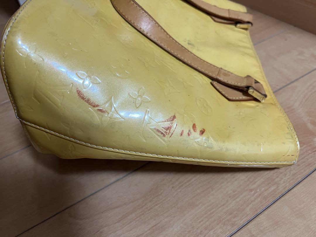 Louis Vuitton エナメル　イエロー バッグ