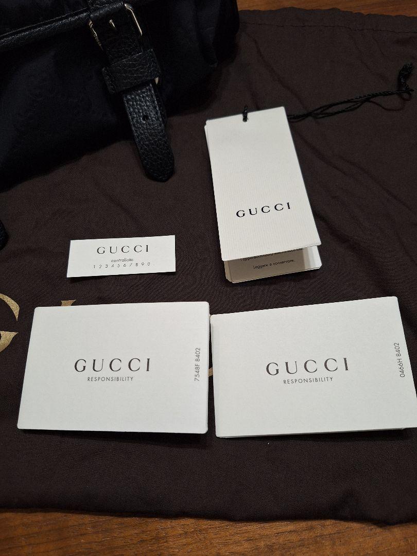 M*n様 GUCCI　ナイロン製ショルダーバック