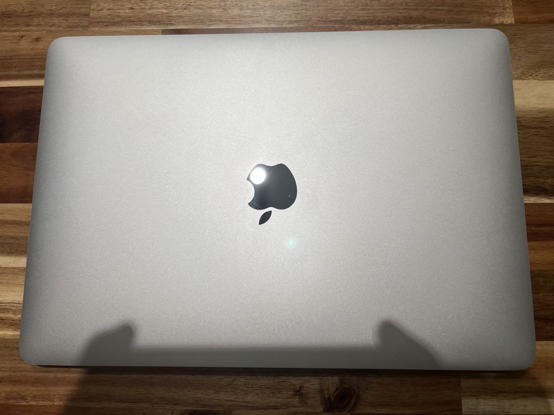 MacBook Air (M1, 2020)  本体