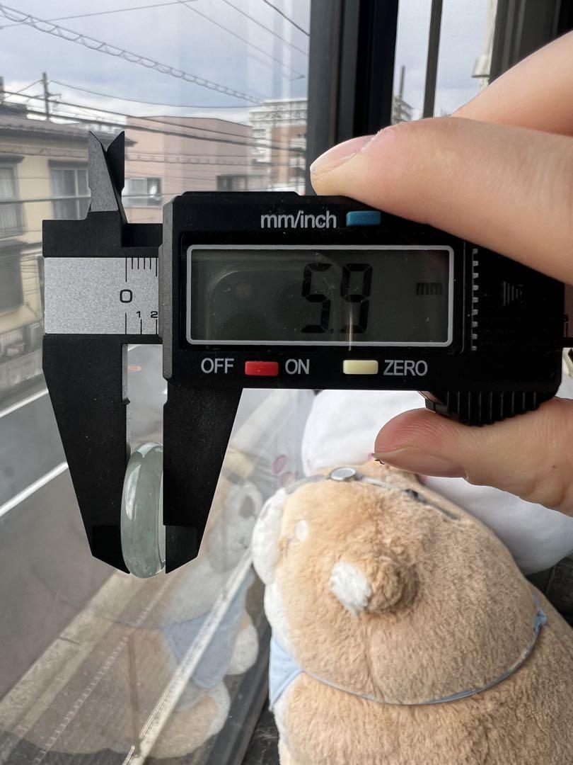 天然翡翠　ミャンマー産A貨　本翡翠　くりぬき　リング