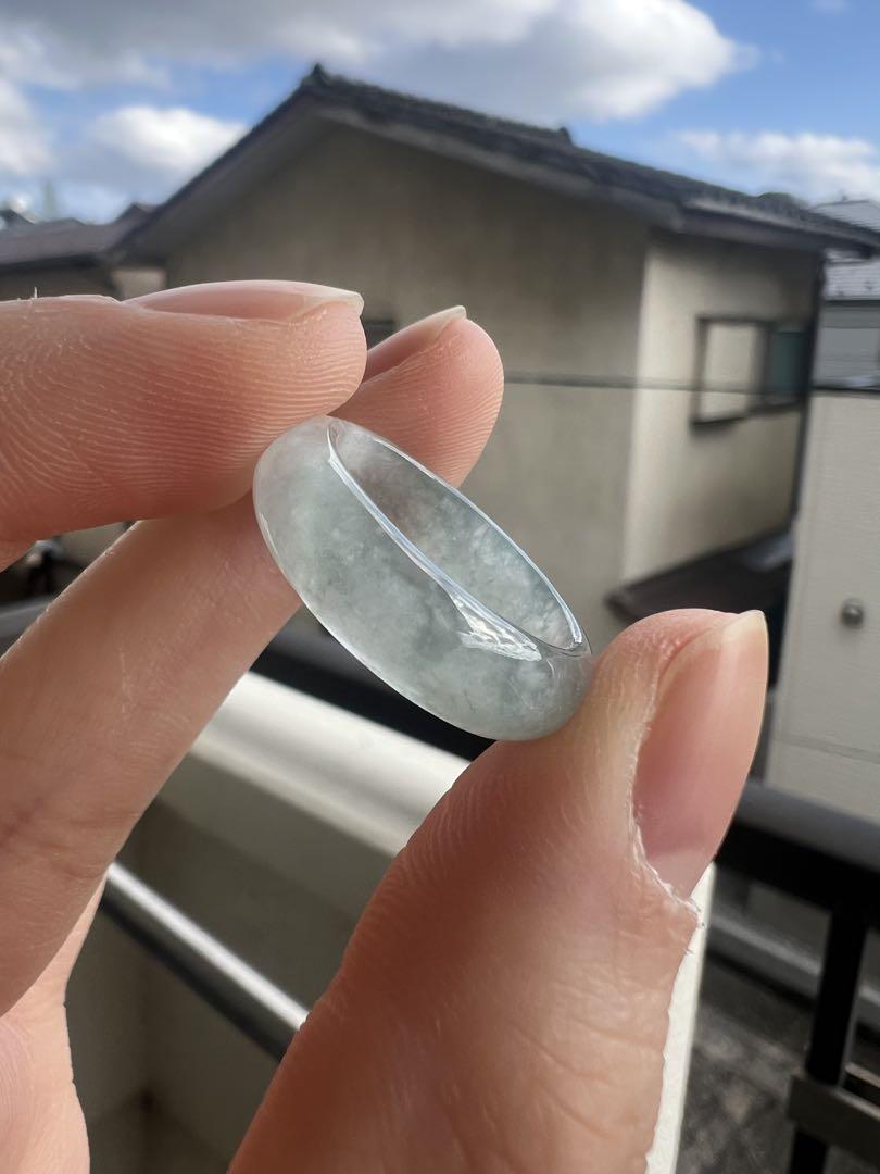 天然翡翠　ミャンマー産A貨　本翡翠　くりぬき　リング