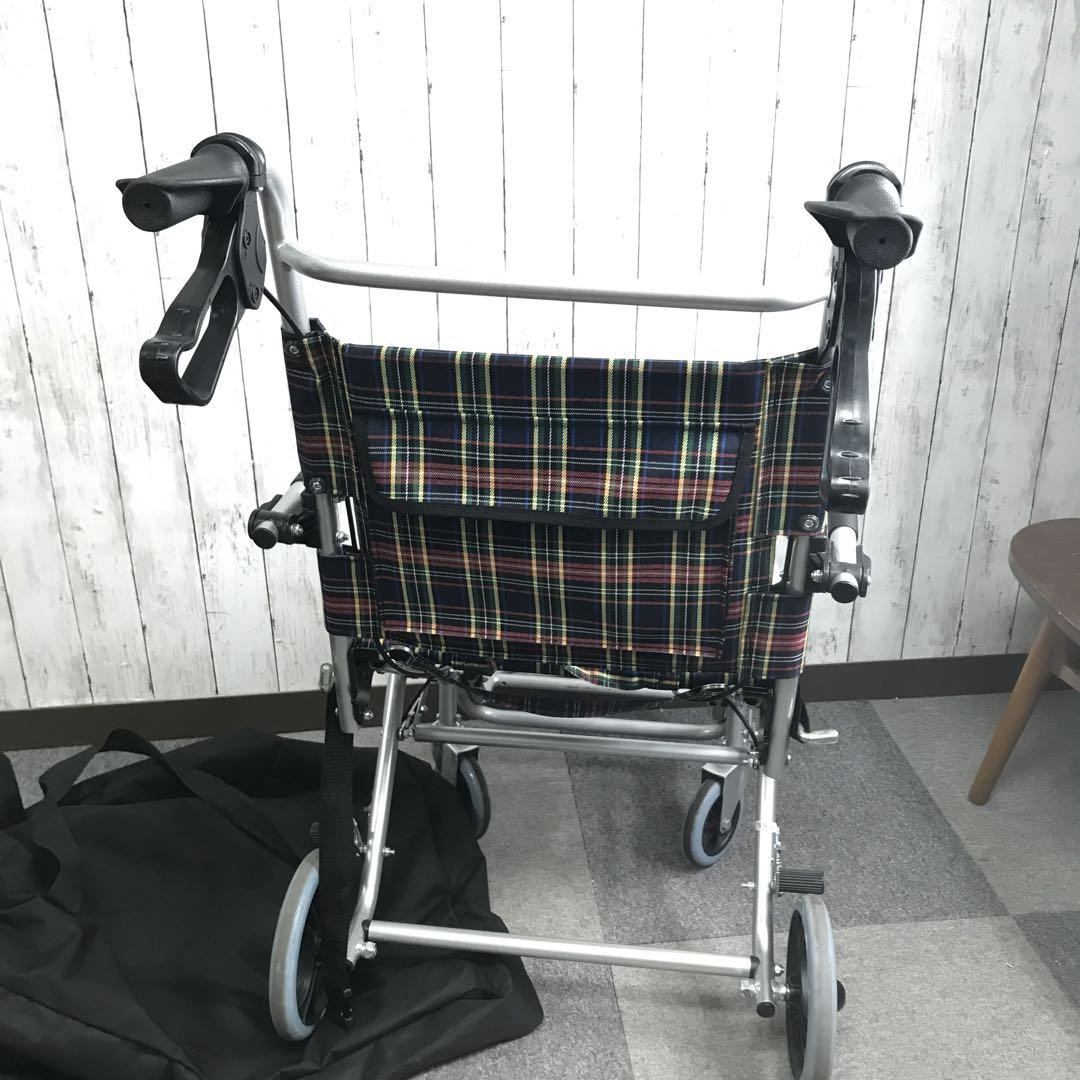 【美品】車椅子 小型、超軽量 ポータブル 高齢者/障害者/子供 D