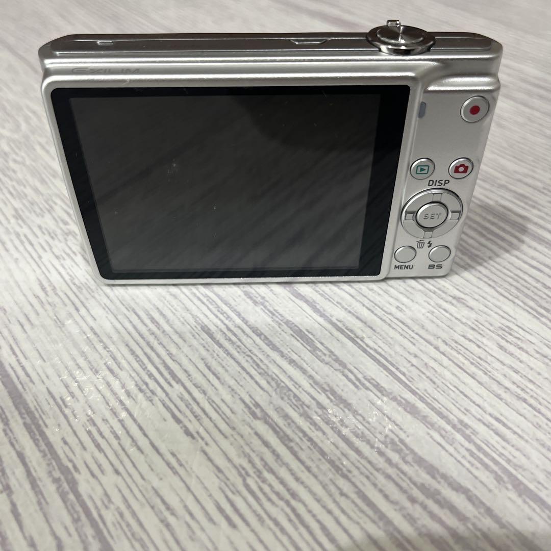 CASIO EXILIM EX-Z250 12メガピクセル　シルバー
