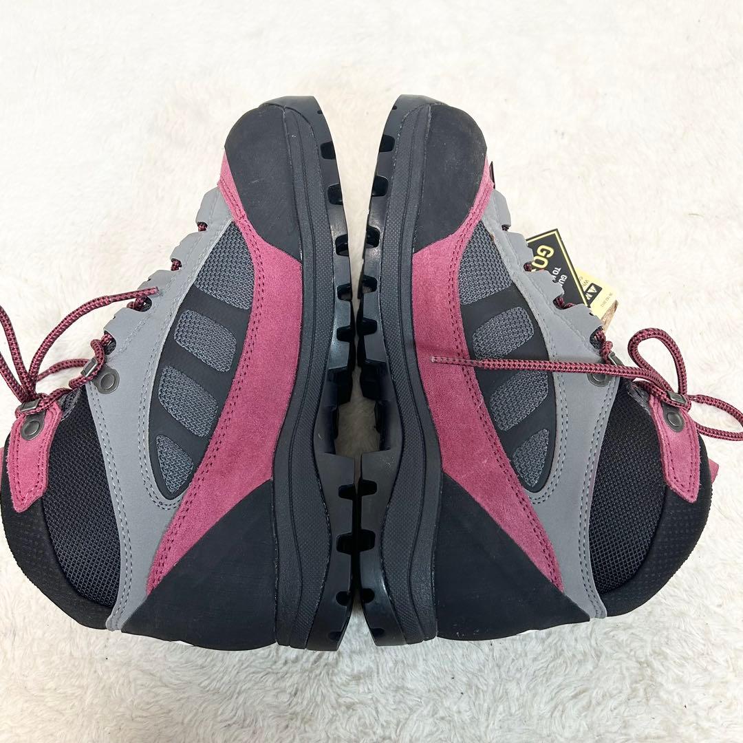 モンベル トレッキングシューズ