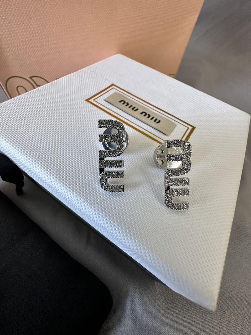 miu miu ミュウミュウ ロゴデザイン スタッドピアス