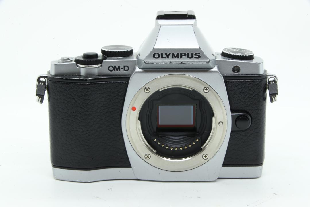【N2319】 OLYMPUS OM-D E-M5 シルバー