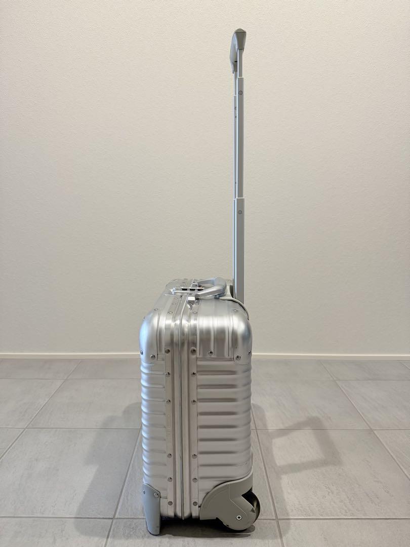 【廃盤品】リモワ トパーズ ビジネストローリー 928.40 28ℓ 2輪