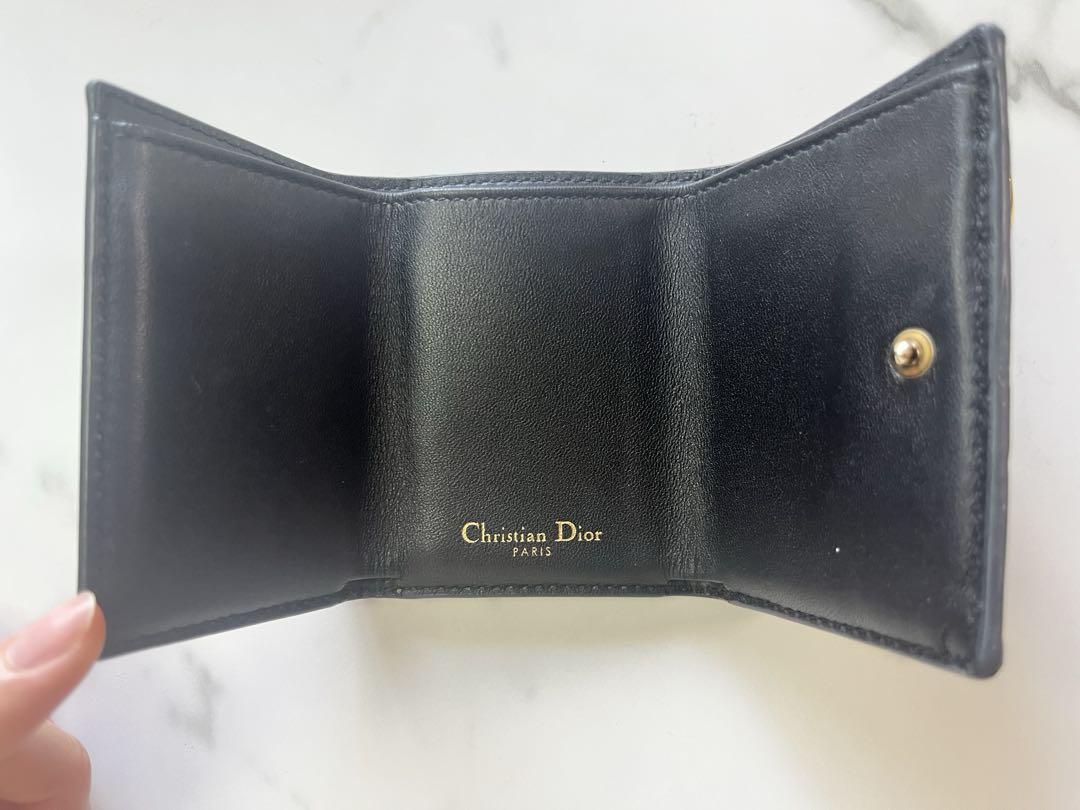 dior 三つ折り財布 - メルカリ