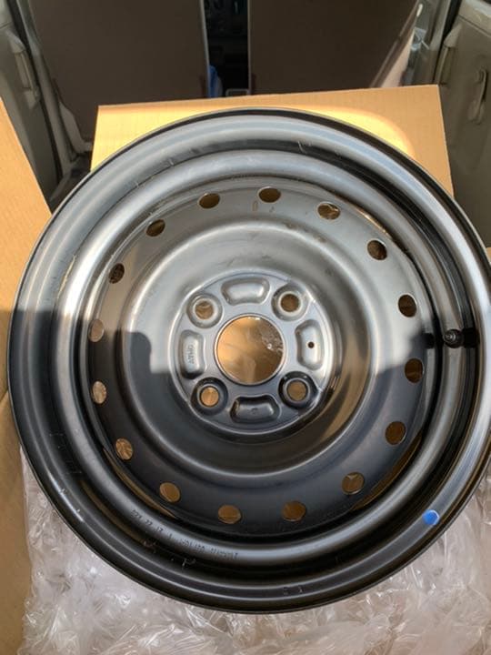 スチールホイール4本&ホイールキャップ4個 | culto.pro