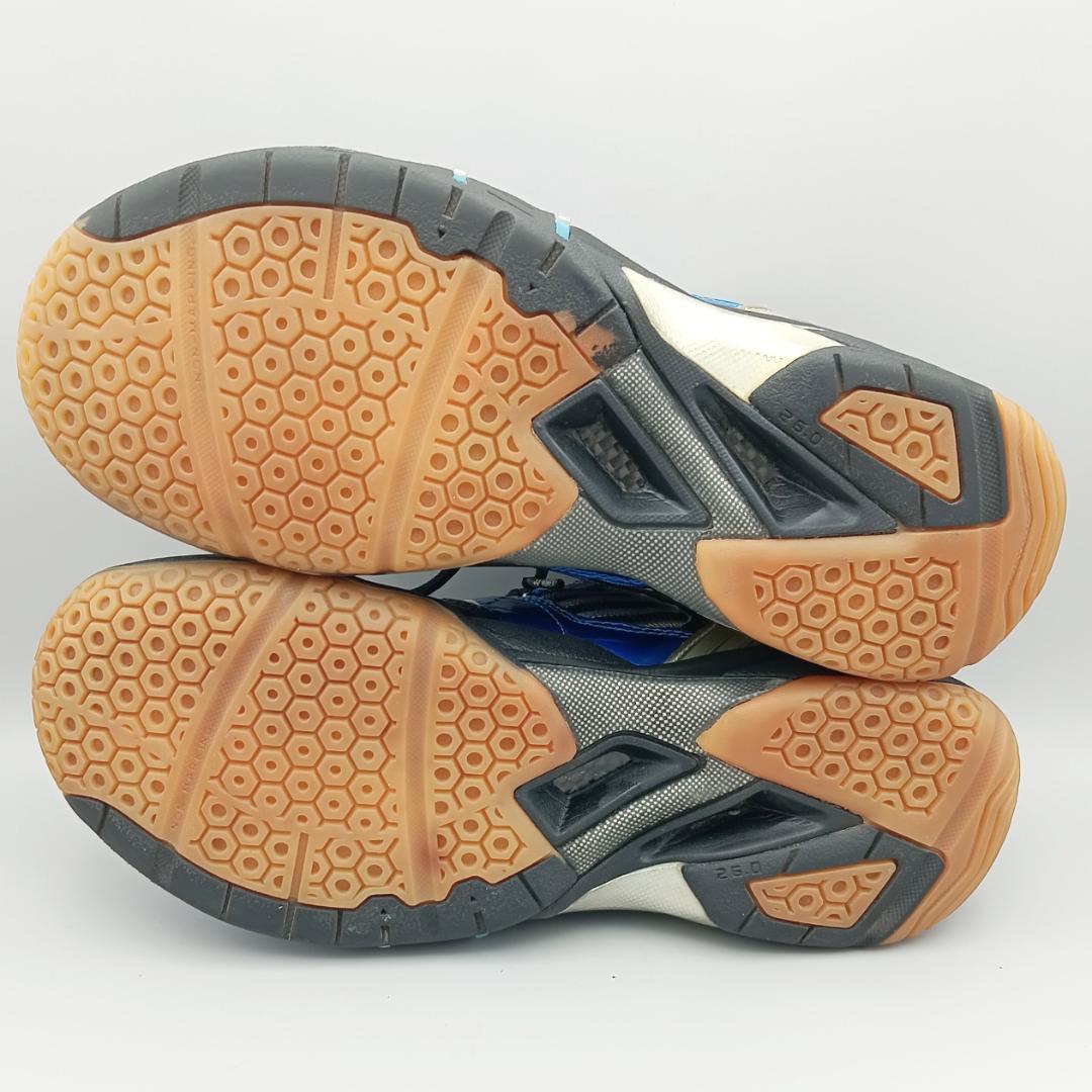 YONEX ヨネックス ERGSHAPE パワークッション 101 26.0cm