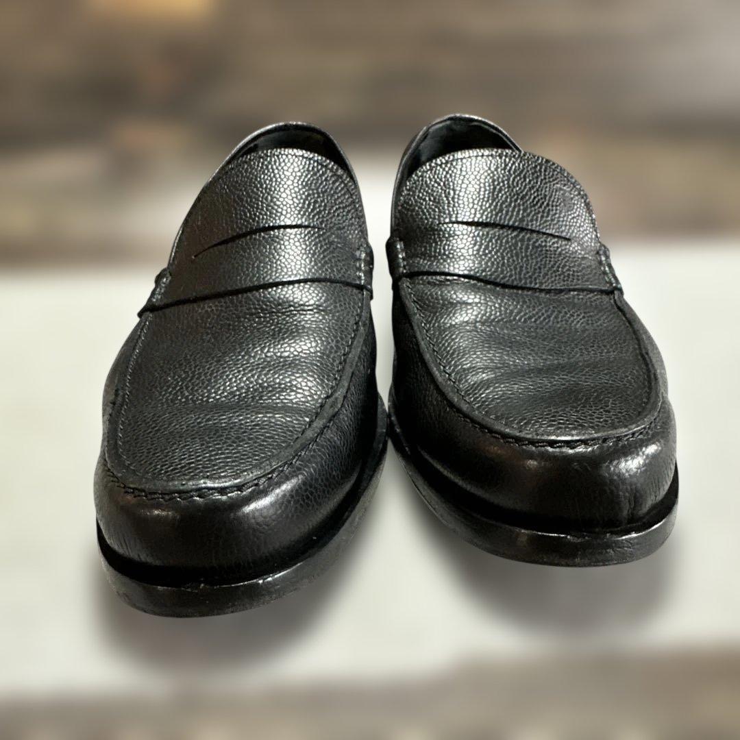 トッズ TOD’S 黒のレザースリッポンローファー トッズ TOD’S 黒のレザースリッポンローファー