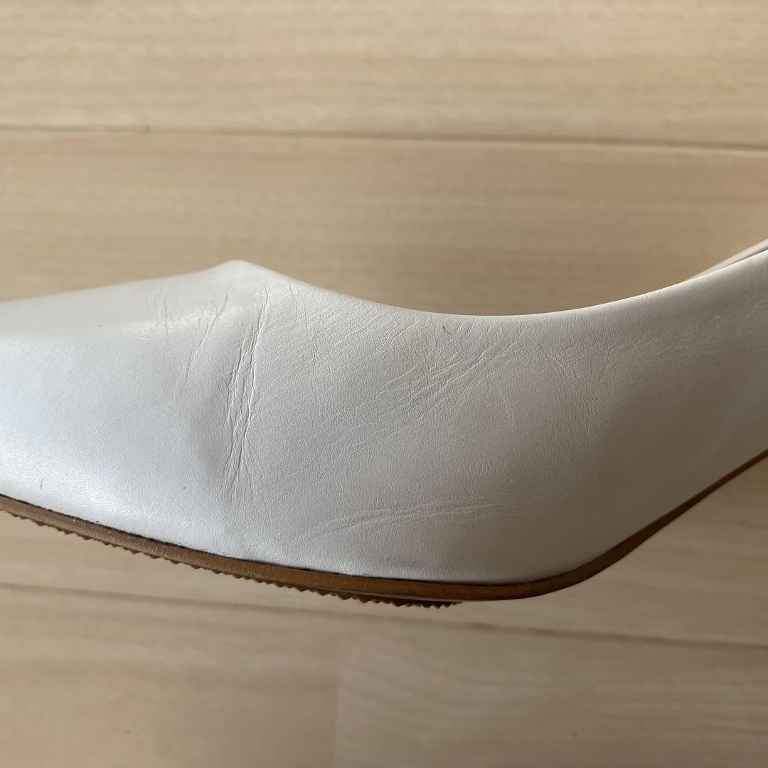 UNITED ARROWS ホワイト ポインテッドトゥ パンプス　サイズ36.5