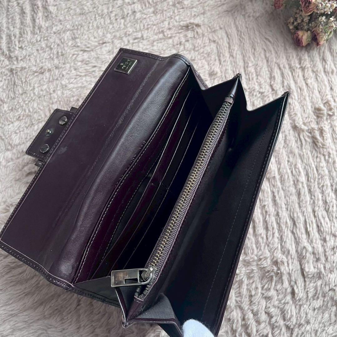 美品 FENDI フェンディ ズッカ柄 長財布 ビッグロゴ