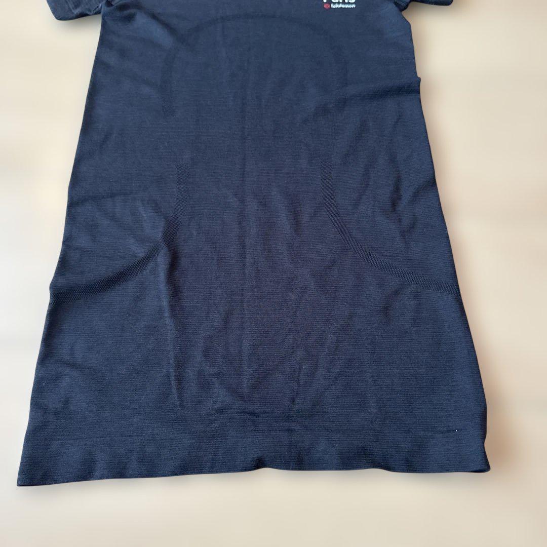 試着のみ　lululemon Paris ブラック トップス　サイズ0