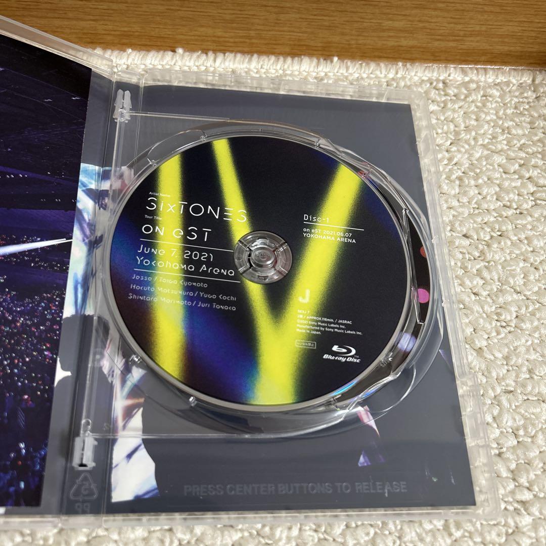 SixTONES/on eST〈初回盤2枚組〉 Blu-Ray フォトブック付き