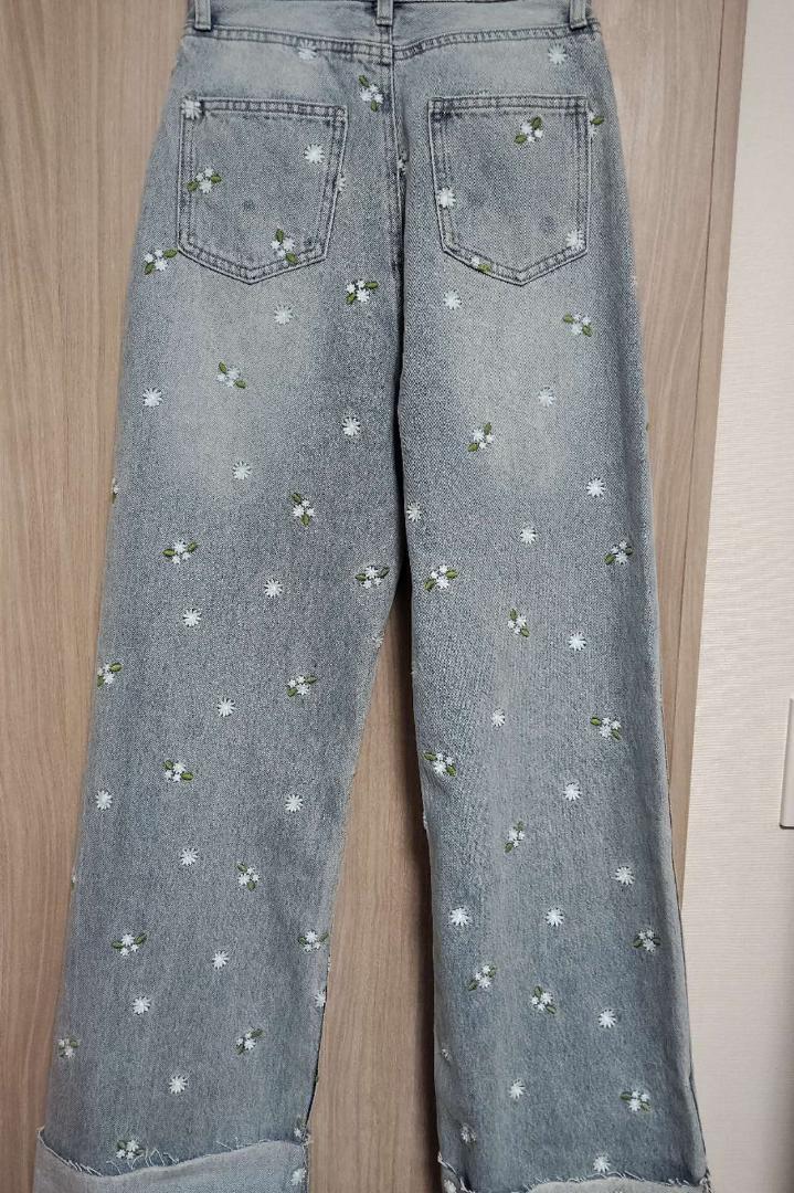 タグ付き新品 DARICH スプリングフラワーデニムパンツ
