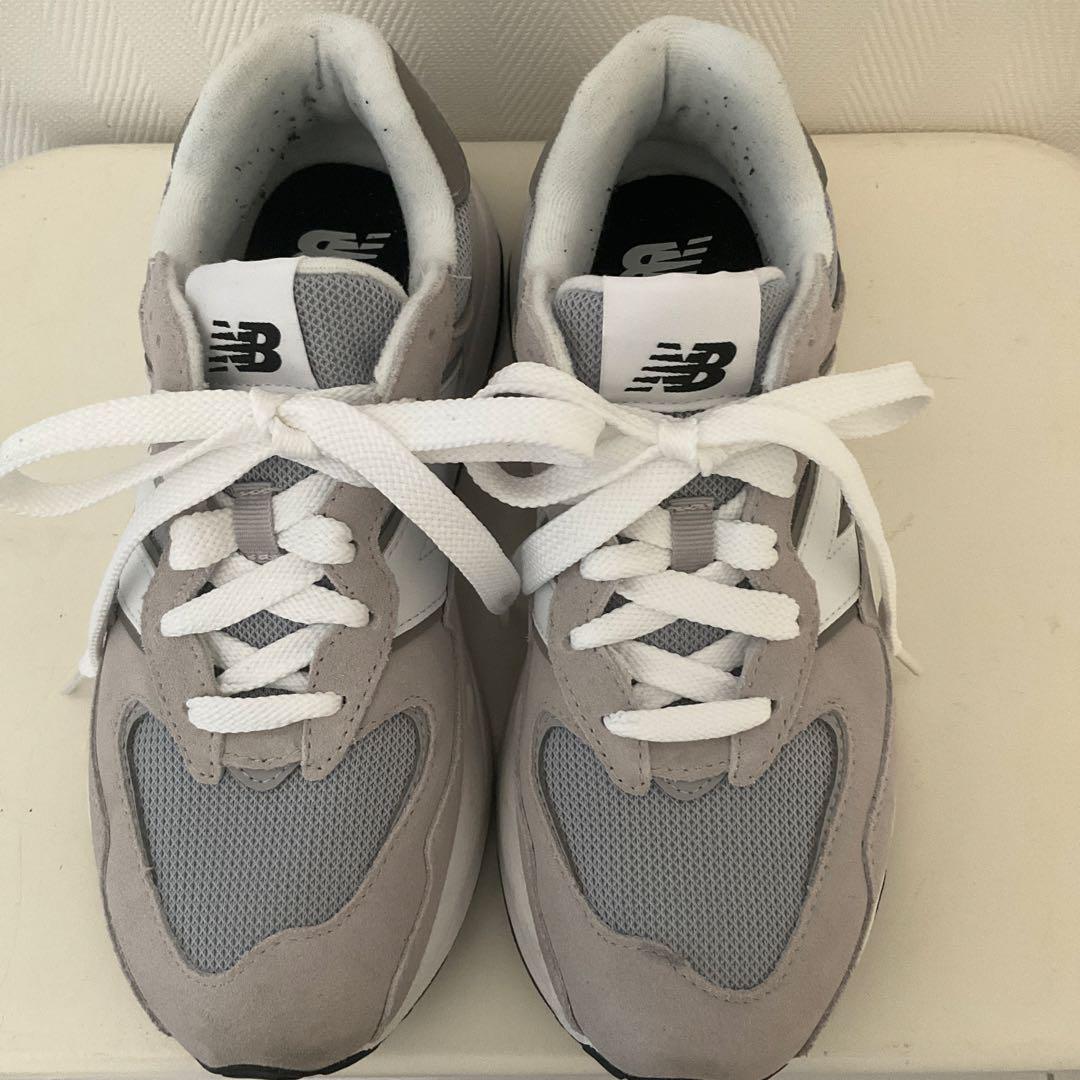 【NEW BALANCE ニューバランス】　スニーカー　24.5cm