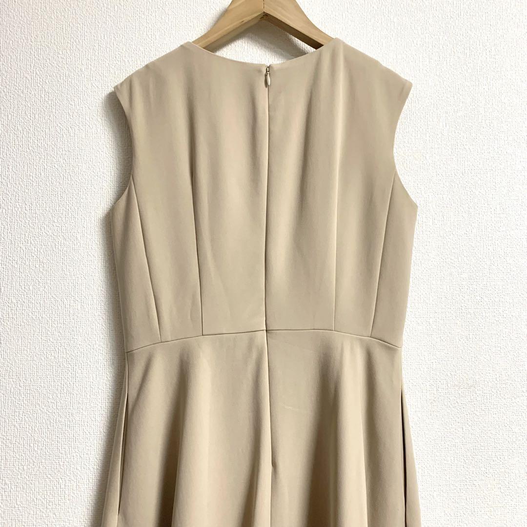 M-PREMIER✨ダブルクロスノースリーブワンピース ベージュ 38
