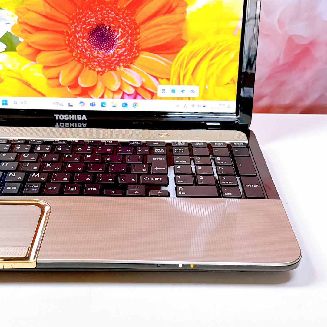 美品✨新品SSDで爆速✨ windows11 ノートパソコン✨オフィス カメラ