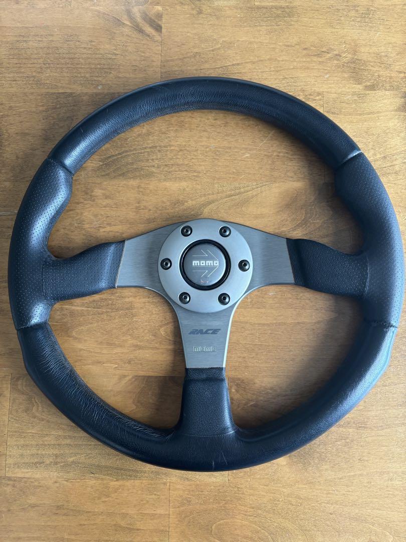 中古　MOMOモモ　320㎜　レースrace 小径
