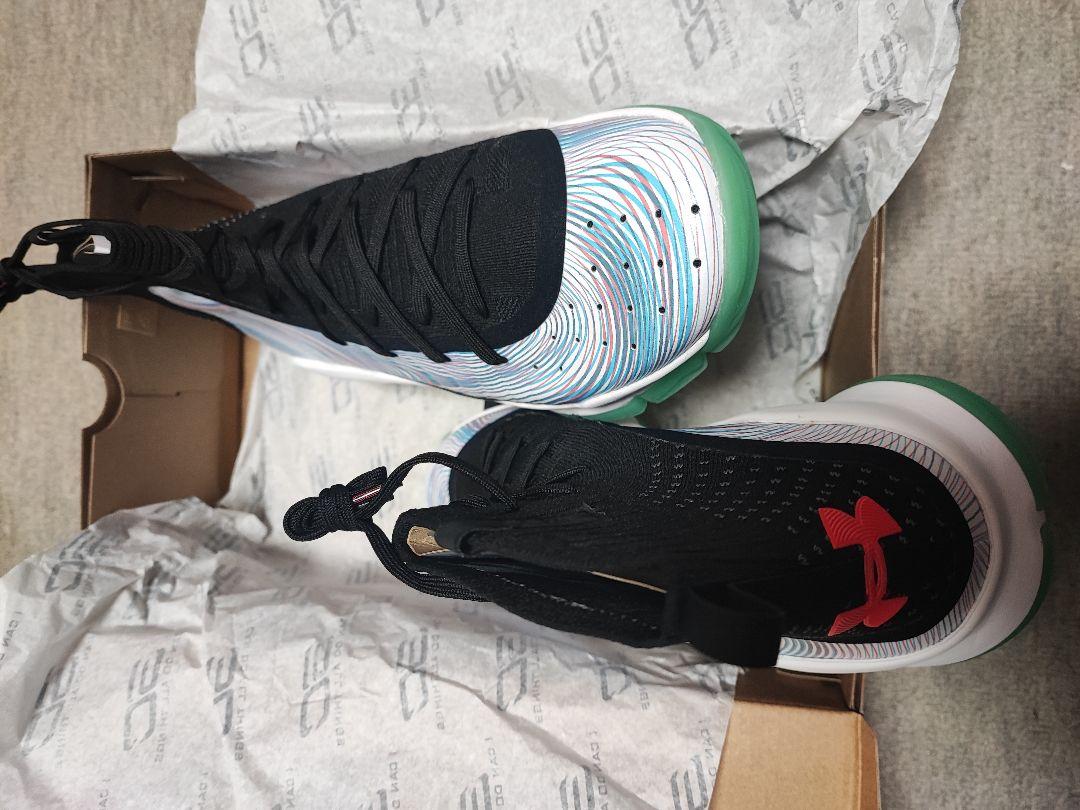 ●UNDERARMOUR
