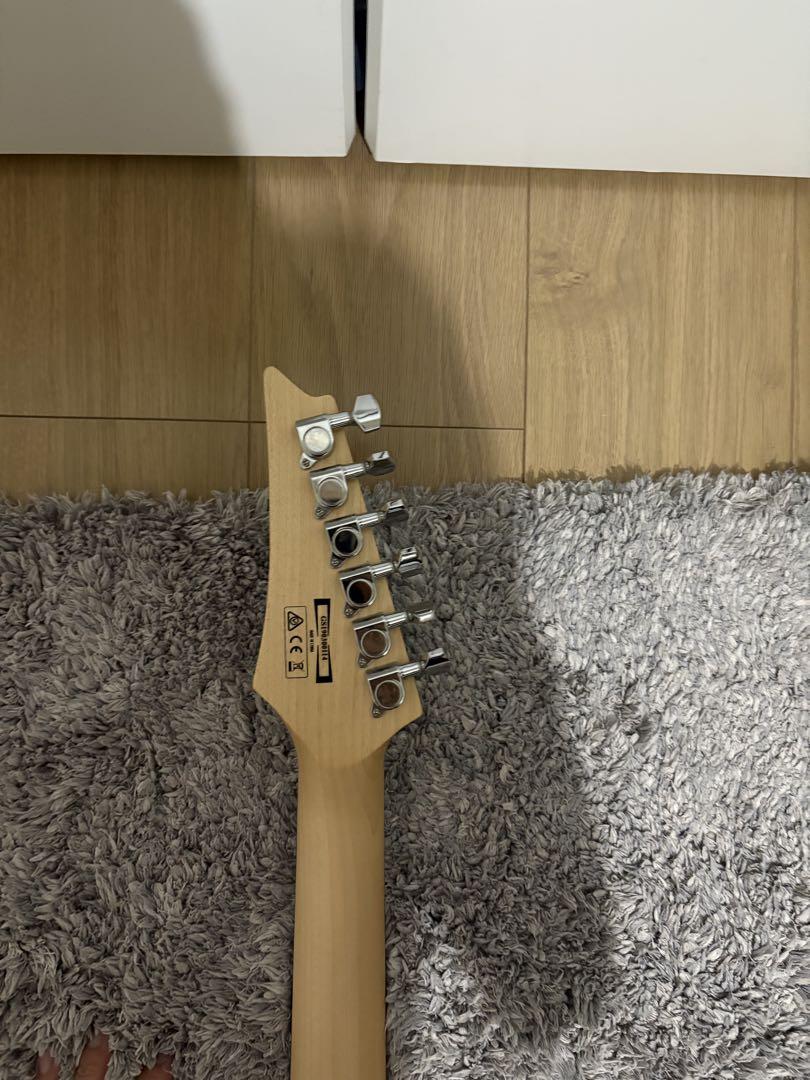 ✿ Ibanez