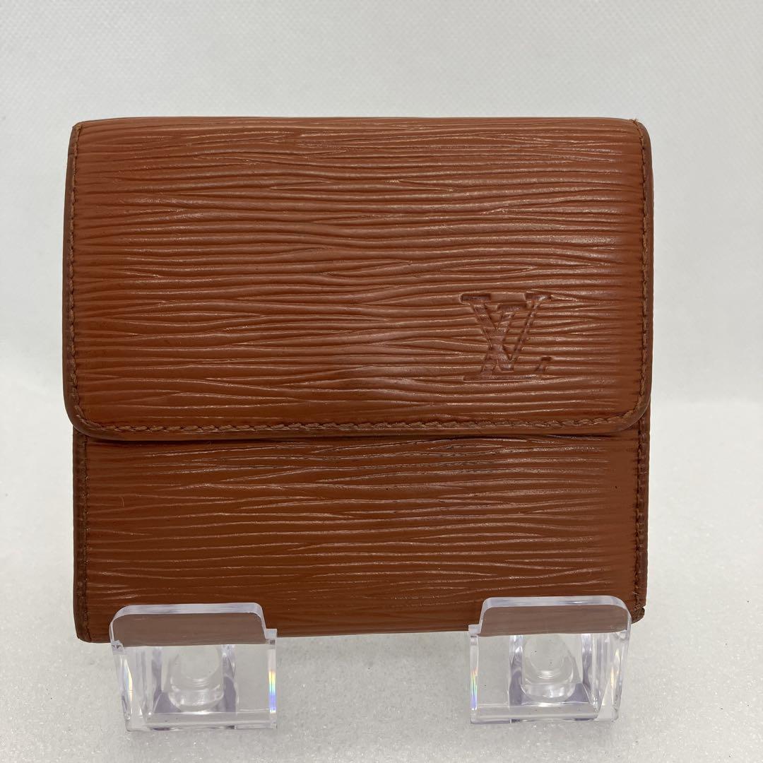 LOUIS　VUITTON Wホック　二つ折り財布　エピ　2407