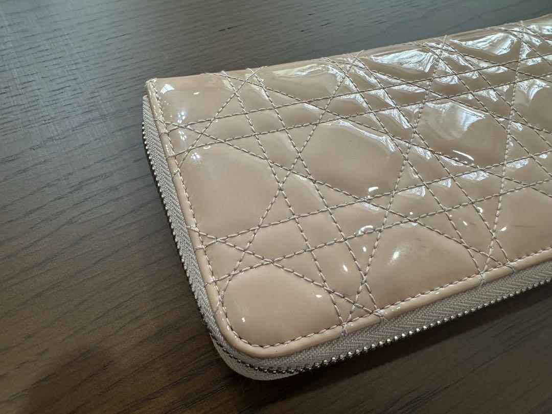 Dior エナメル キルティング 長財布