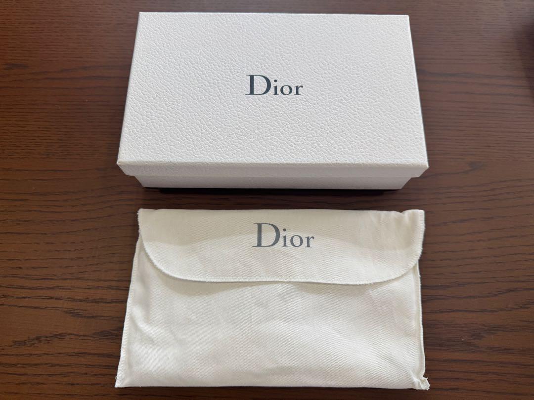 Dior エナメル キルティング 長財布