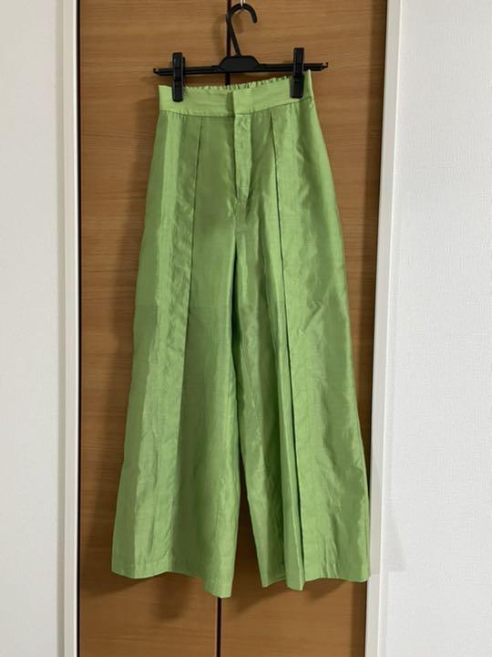 AMERI  SHEER BUTTON PANTS シアーパンツ　グリーン Ameri（アメリ）の「SHEER BUTTON PANTS（その他パンツ）」 - WEAR