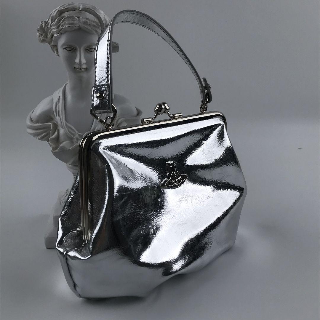 再入荷◆Vivienne Westwood◆EMMA ミニショルダーバッグ PU GRAIN GRANNY 口金ミニショルダーバッグ(レッド)（レディース