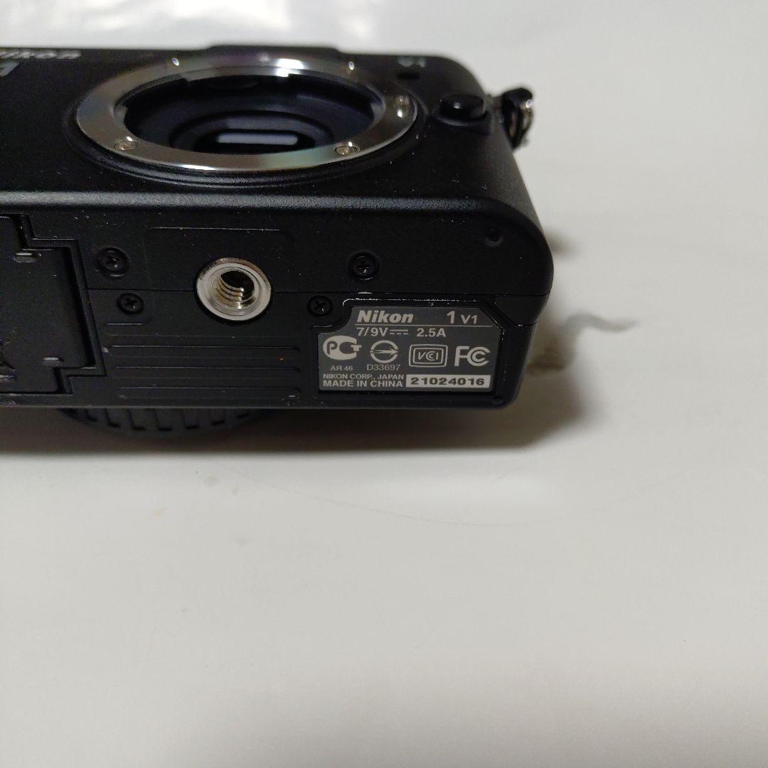 【美品】Nikon 1 V1 本体 + 付属品 ショルダーバッグ付き