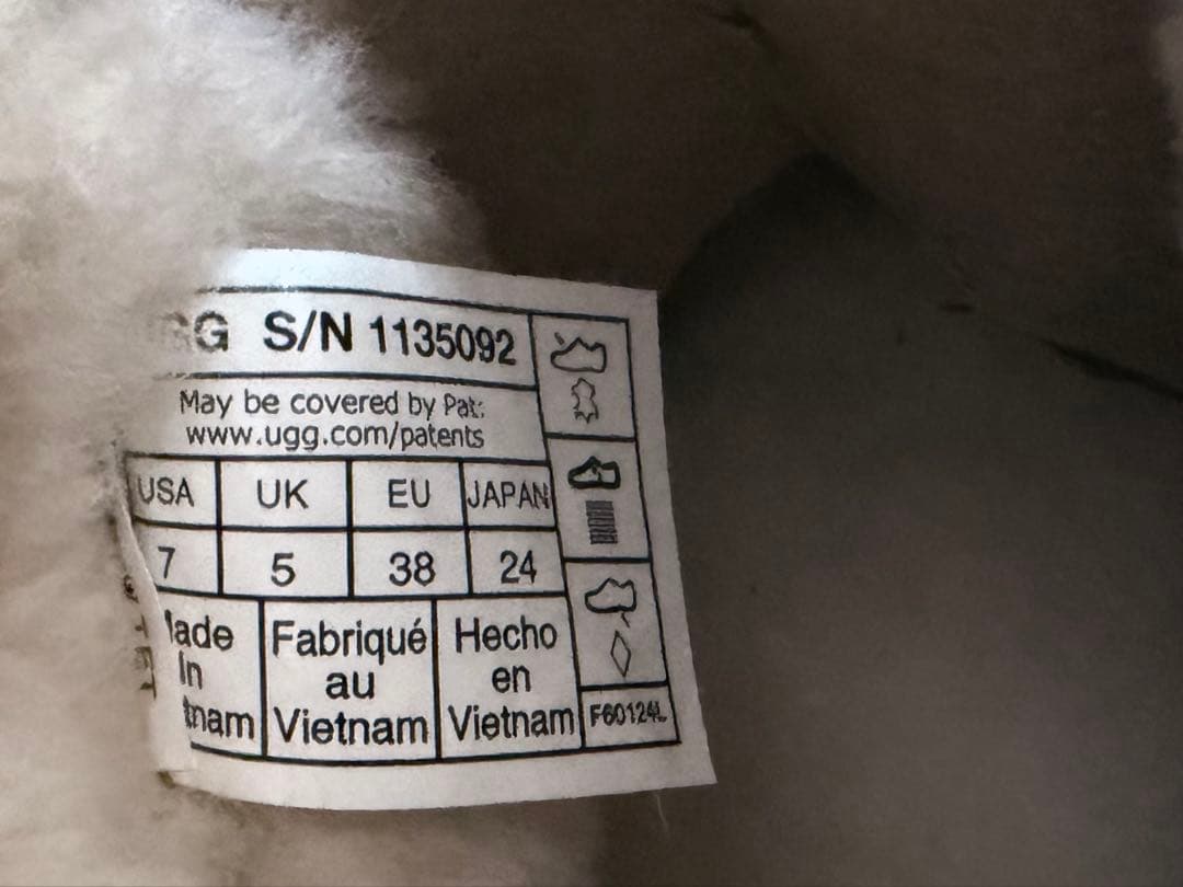 【国内正規品‼️】UGGクラシックウルトラミニプラットフォームブーツ 24cm 【国内正規品‼️】UGGクラシックウルトラミニプラットフォームブーツ 24cm