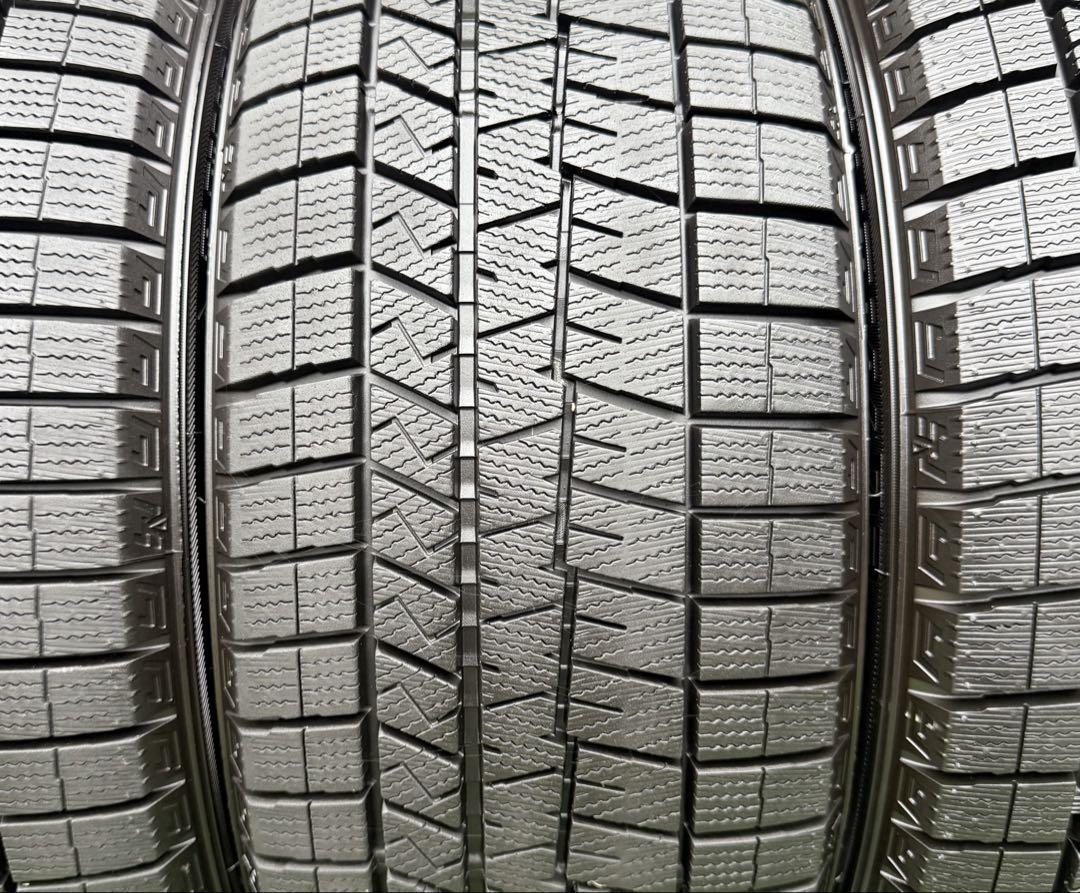 ダンロップ ウインターマックス03.215/50R17.23年製．9.5分山4本