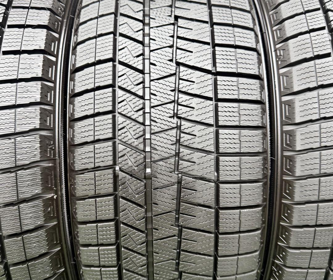 ダンロップ ウインターマックス03.215/50R17.23年製．9.5分山4本