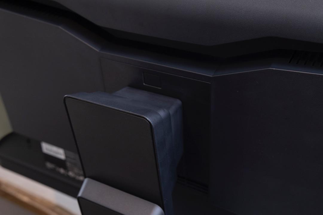 EIZO 31.5型ワイド Flex Scan EV3285-BK　元箱