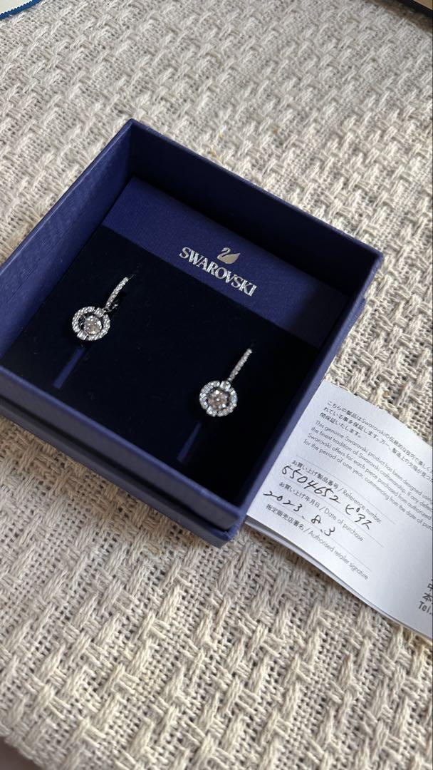 スワロフスキー Swarovski SparklingDanceドロップピアス